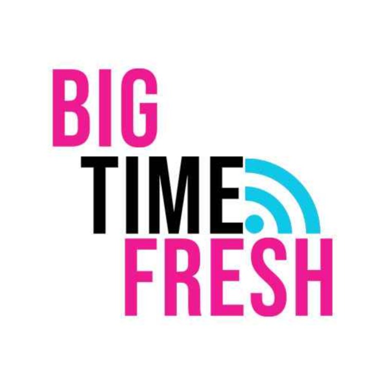 1696195137392 094a49866ece92e8ea89934ee78e4c51 33: Bella and Melissa Read the Responses from the Hinge Profile