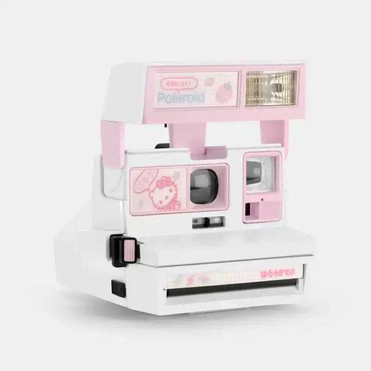 Hello Kitty Polaroid 600 Strawberry Milk Instant Film Camera